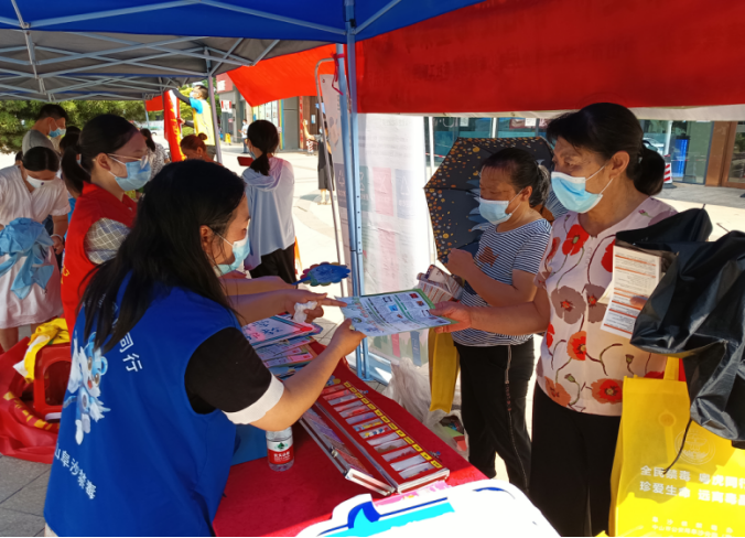 阜沙鎮(zhèn)禁毒信息〔2022〕第168期--阜沙鎮(zhèn)開展“不忘建黨崢嶸史,牢記使命宣禁毒”主題宣傳活動(2